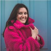 Studentessa universitaria neodiplomata offre ripetizioni di inglese, matematica e fisica